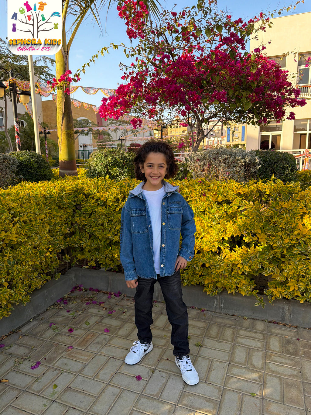 Zara Jacket and denim shirt with a hood   قميص جينز ازوق مع هودي مريح