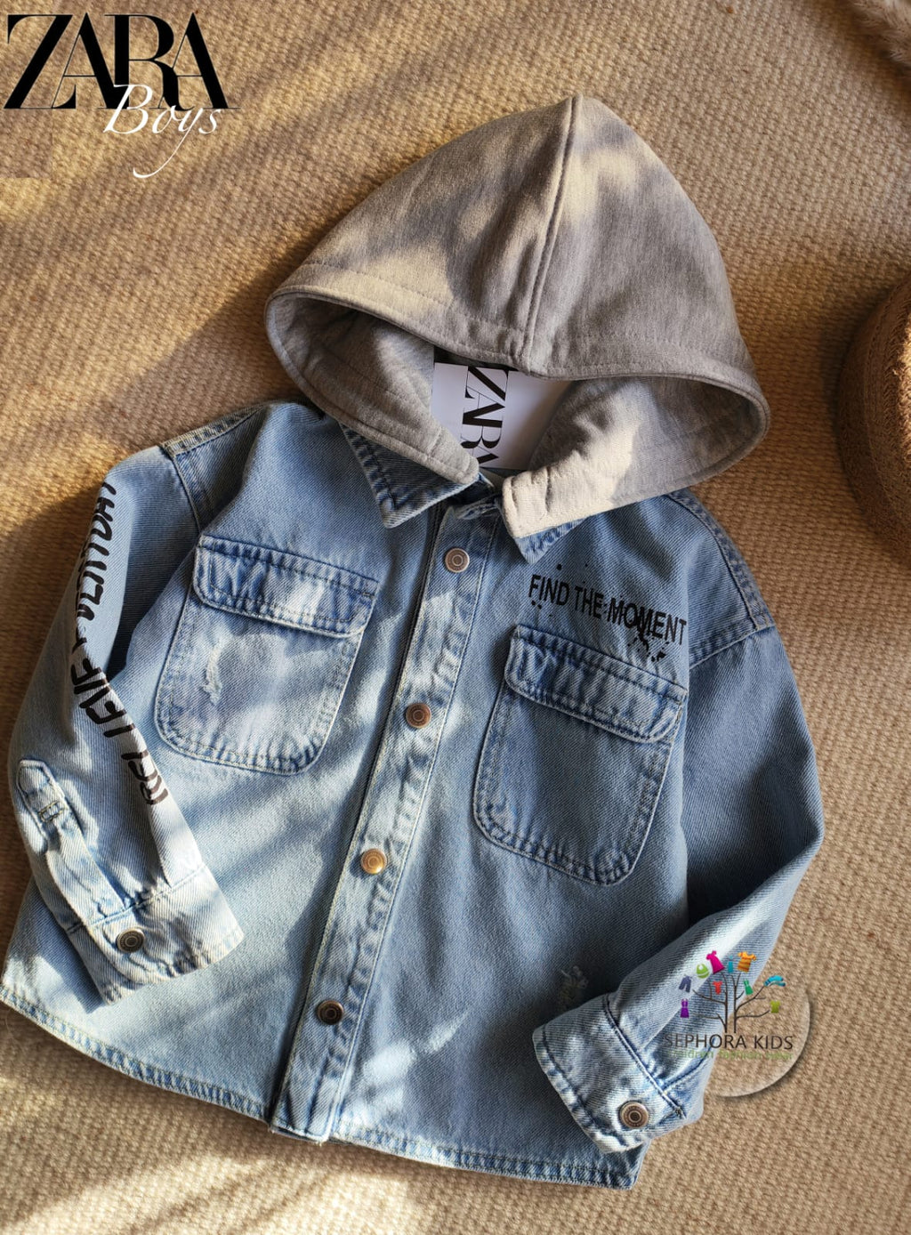 Zara Jacket and denim shirt with a hood   قميص جينز ازوق مع هودي مريح