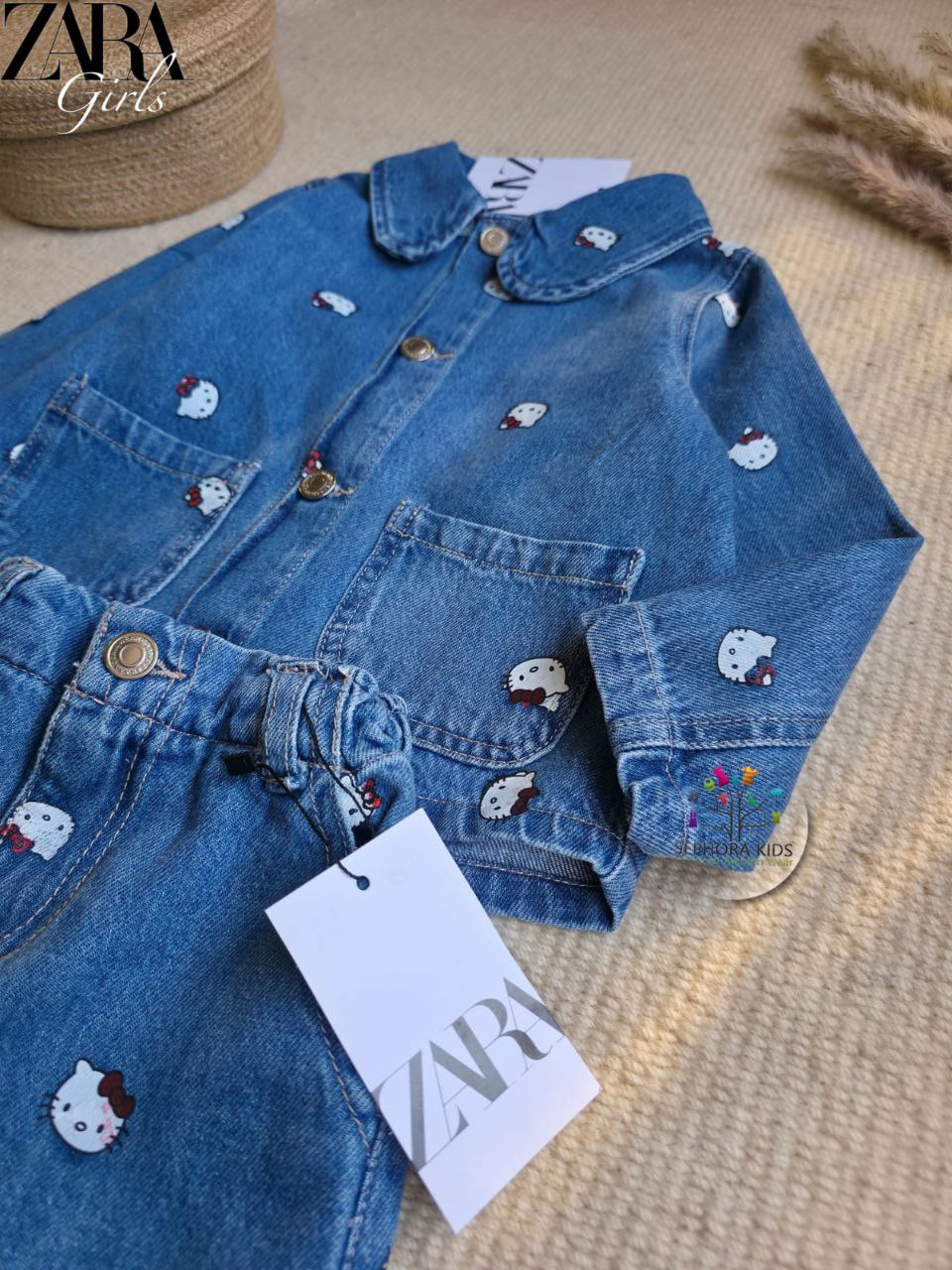 ZARA Jeans suit Hello Kitty