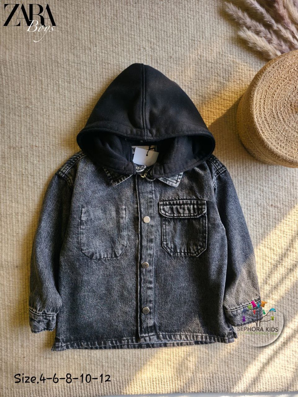 Zara Jacket and Black denim shirt with a hood   قميص جينز أسود مزود بغطاء رأس مريح
